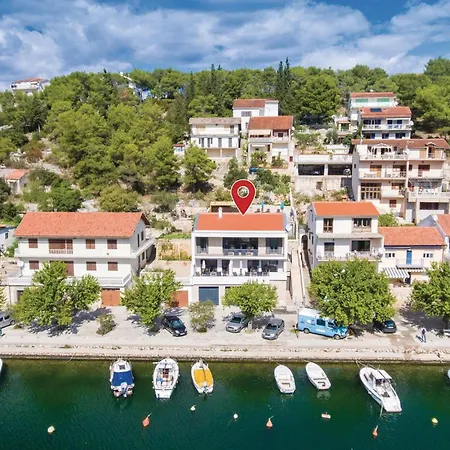Awesome In With Kitchen Zaton (Sibenik-Knin)
