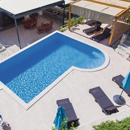 Five-bedroom In * Zaton (Sibenik-Knin)