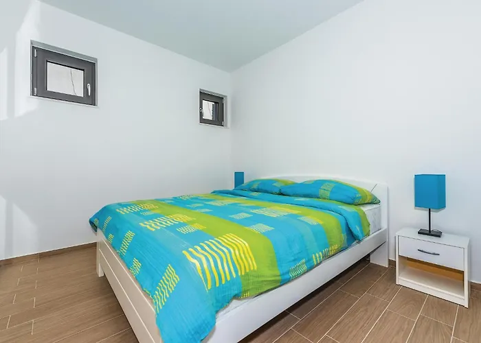 Five-bedroom In Feriehus *