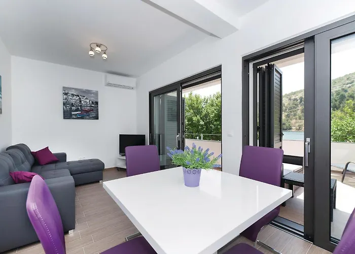 Five-bedroom In Feriehus *