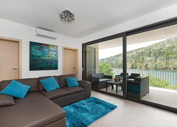 Five-bedroom In Feriehus