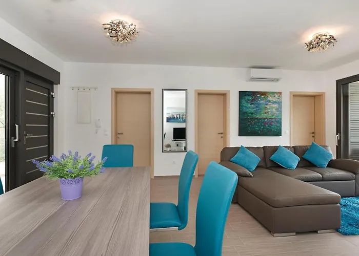 Five-bedroom In Feriehus